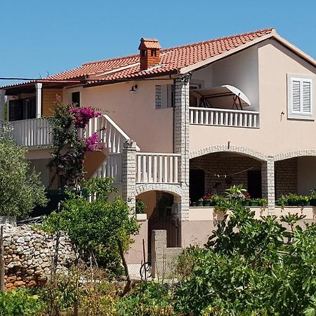 Apartments Mladen Sućuraj المظهر الخارجي الصورة