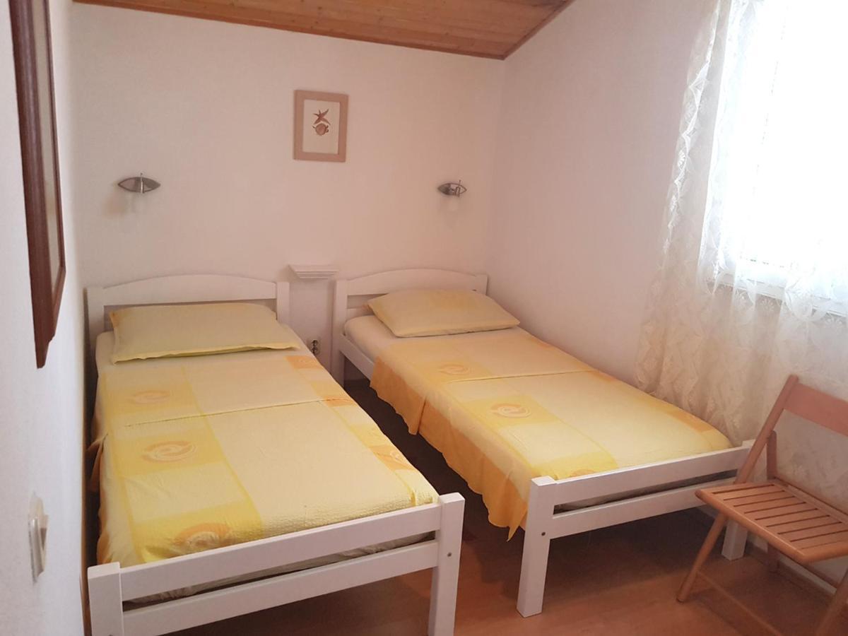 Apartments Mladen Sućuraj المظهر الخارجي الصورة