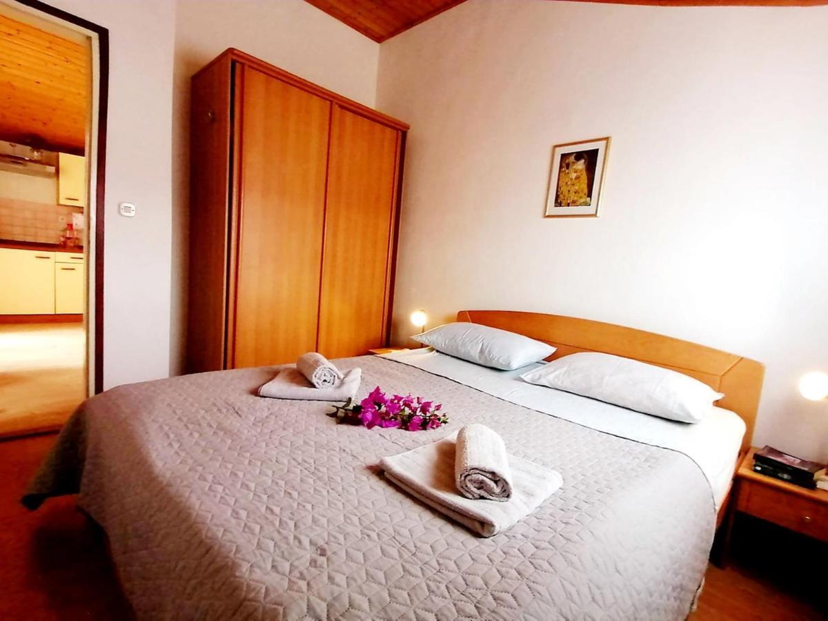 Apartments Mladen Sućuraj المظهر الخارجي الصورة
