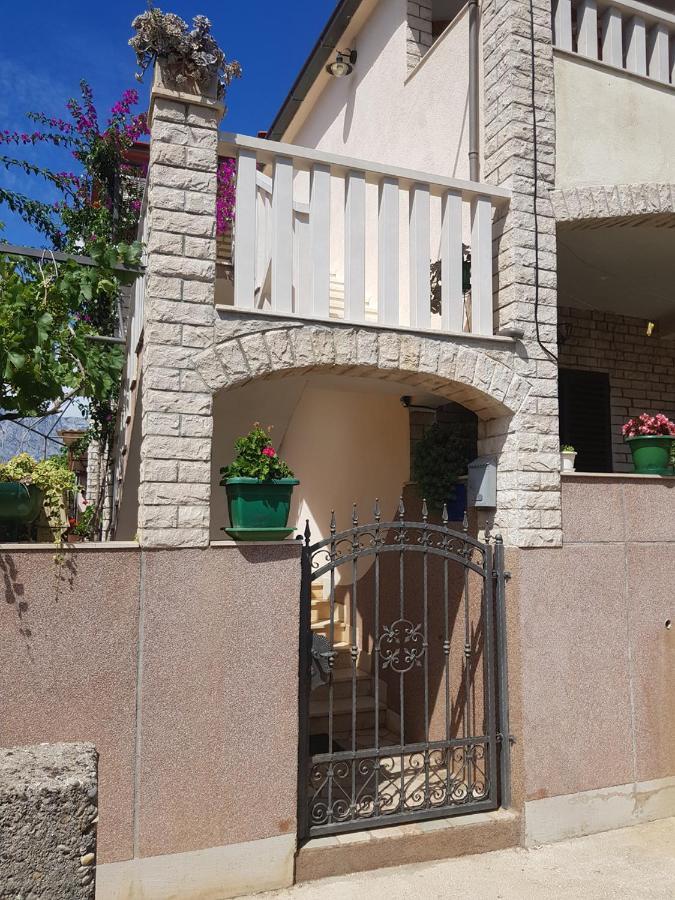 Apartments Mladen Sućuraj المظهر الخارجي الصورة