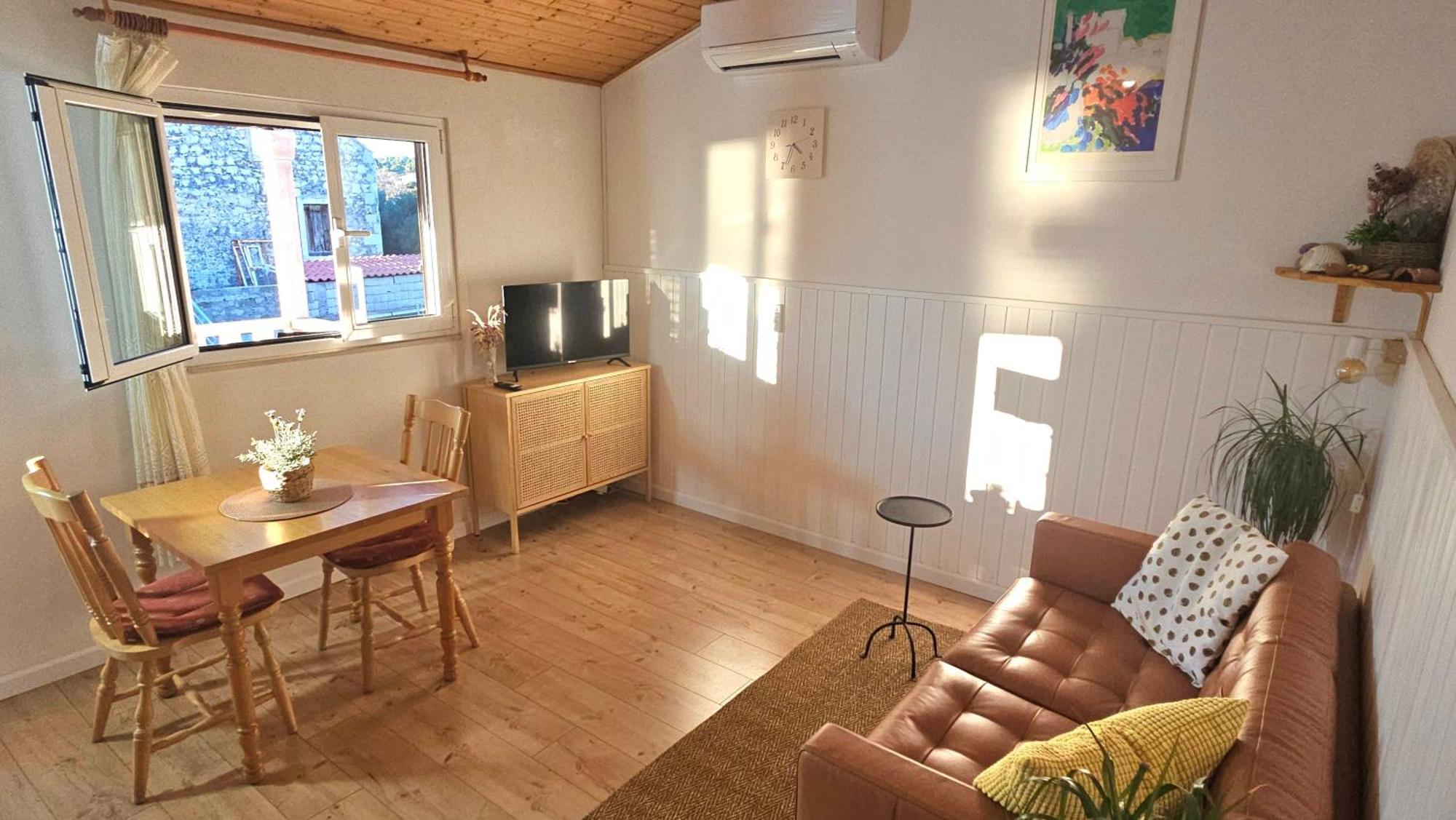 Apartments Mladen Sućuraj المظهر الخارجي الصورة